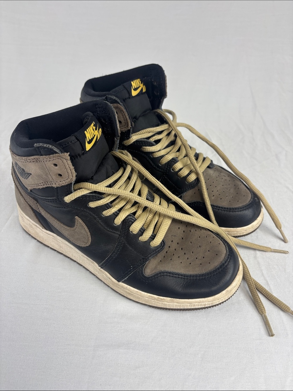 Nike Boy’s Jordan 1 Retro High OG (GS) in Palomino FD1437-020